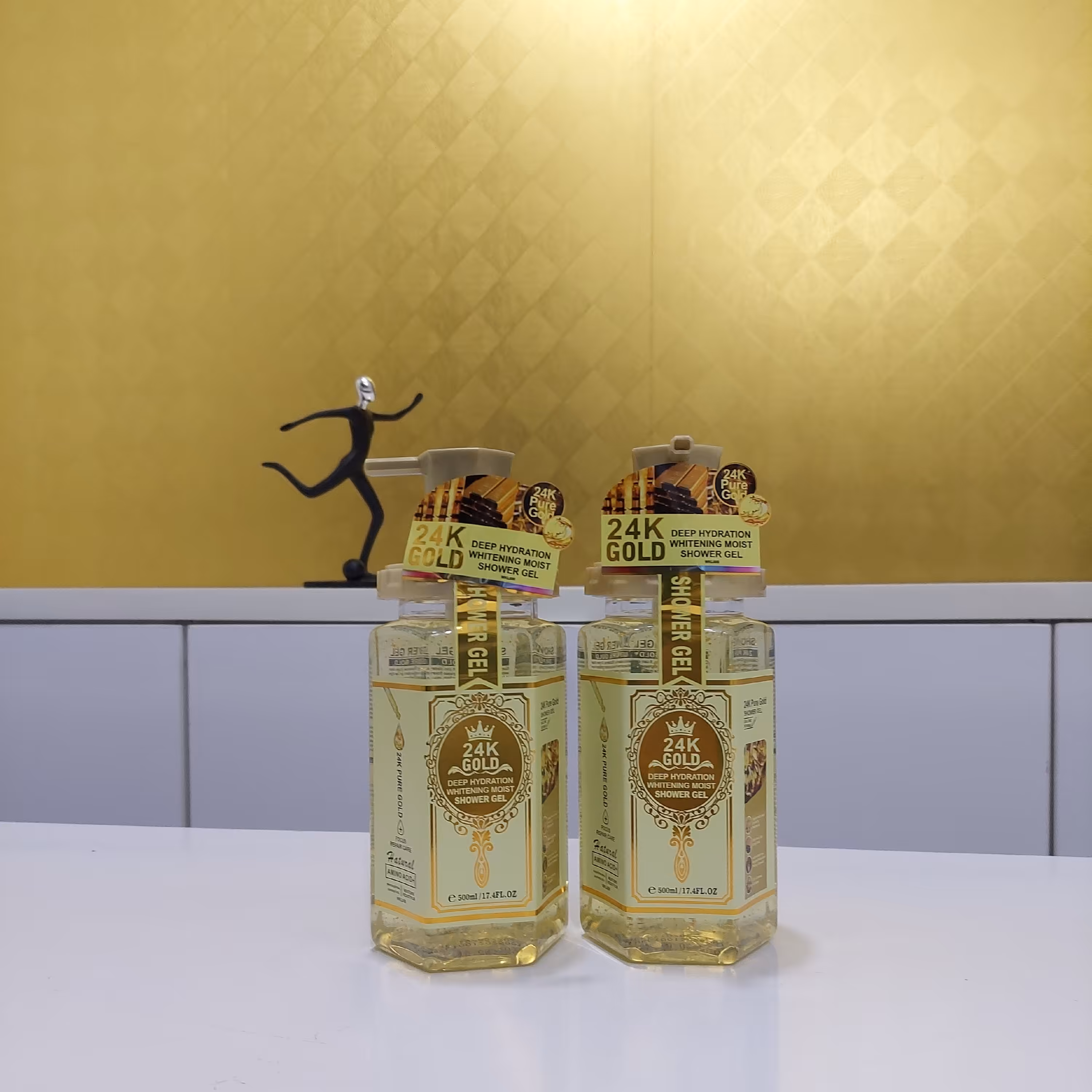 شامپو بدن Rosa Fruit of the Wakali 24k Gold
شاور  ژل بدن 24 عیار طلای میوه واکالی 500 میل
