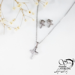 نیمست صلیب نقره با عیار925 روکش آب طلا کد 11067