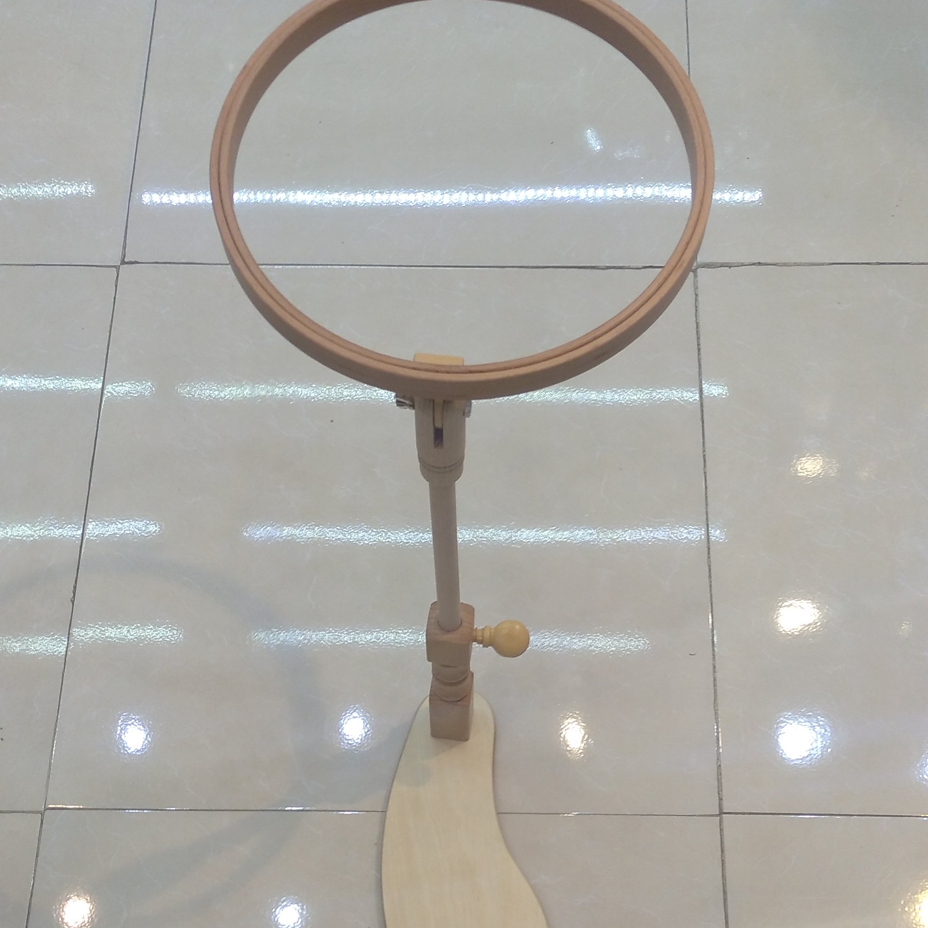 پایه نگهدارنده کارگاه مدل رومیزی طبق تصویر