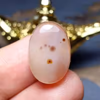  نگین فوق العاده زیبای صد درصد طبیعی عقیق بسیار خاص معدنی اصل خراسانی
کد  26089