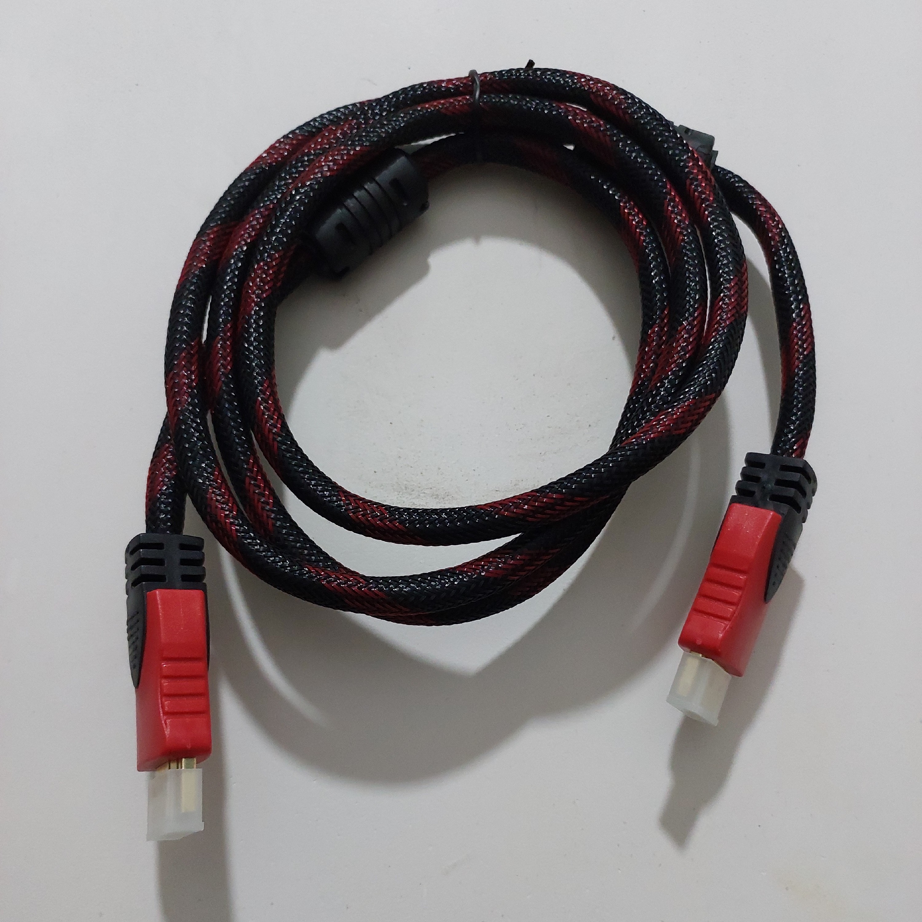 رابط HDMI متوسط
