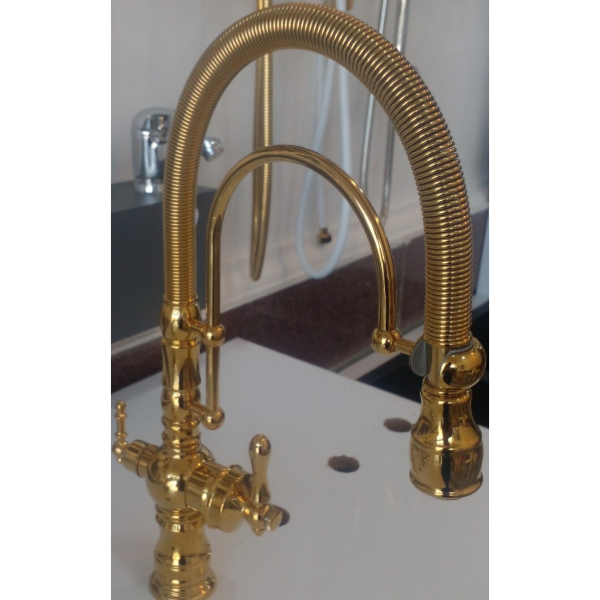 شیر ظرفشویی فنری دومنظوره طلایی 