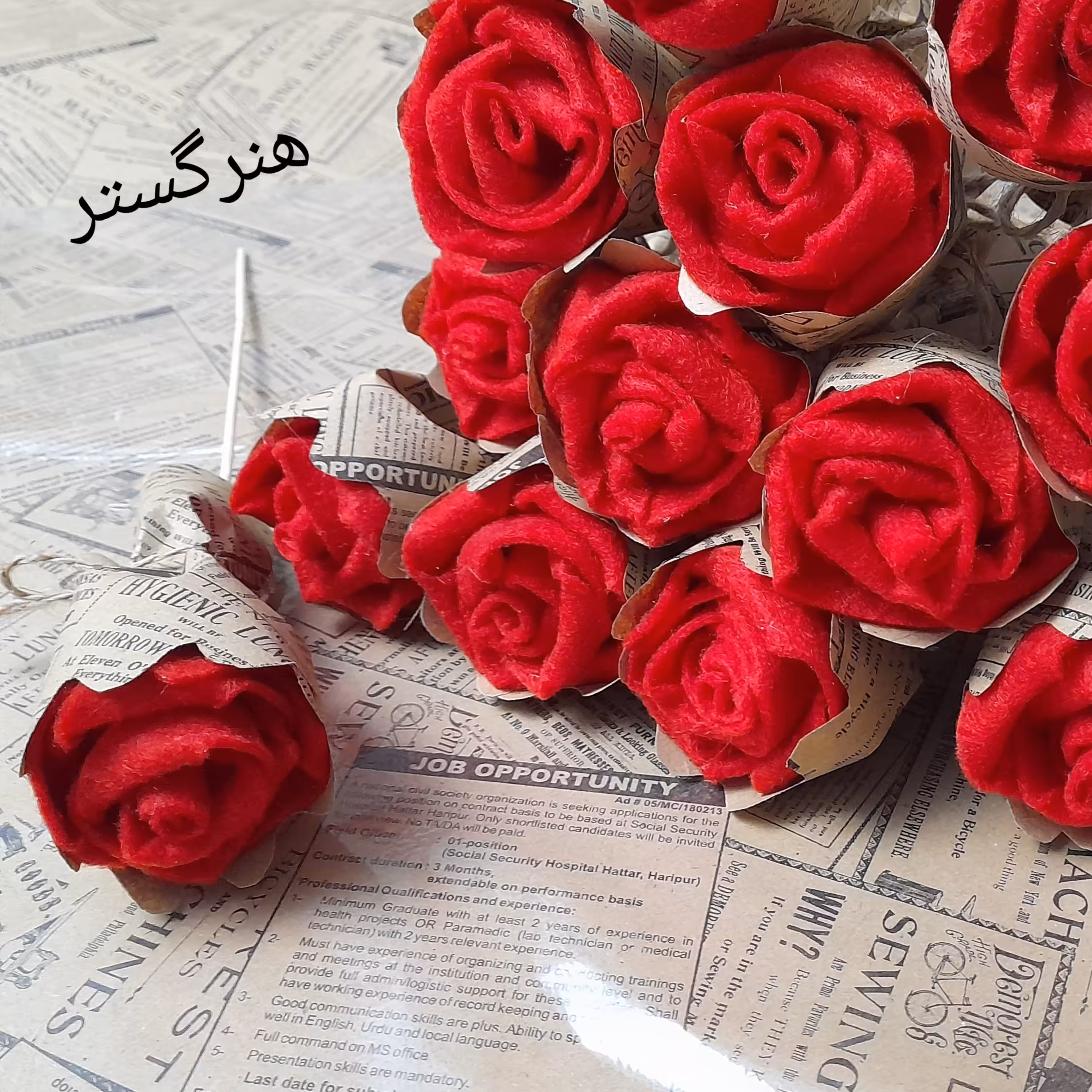 گیفت گل رز نمدی