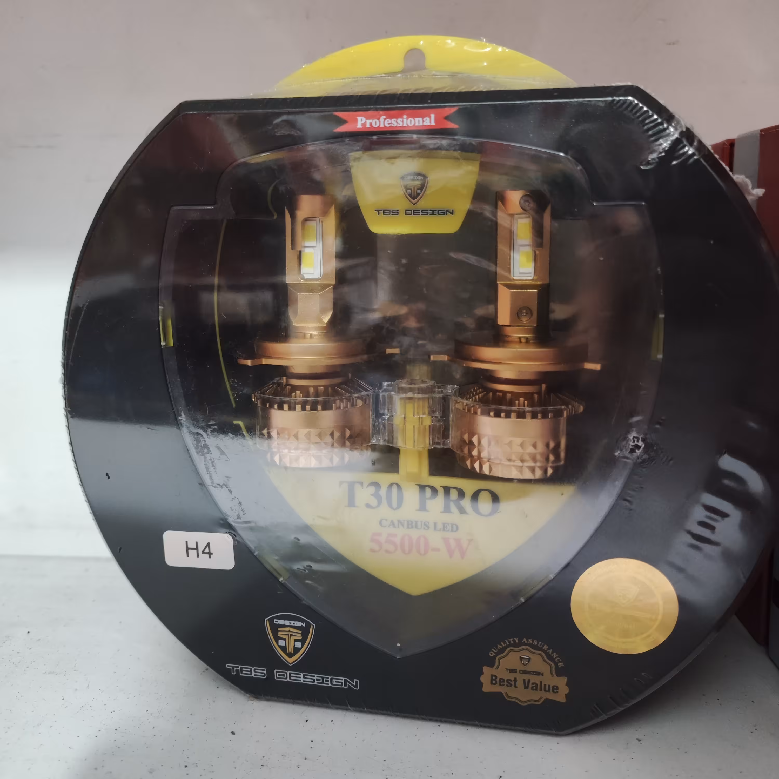 هدلایت مدل T30 Pro پایه H4