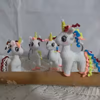 جاسوییچی عروسک بافتنی یونیکورن