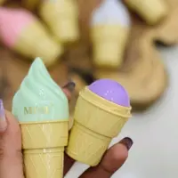 بالم لب بستنی قیفی مجیک نرم کننده و آبرسان لب رفع ترک و پوسته پوسته شدن لب 