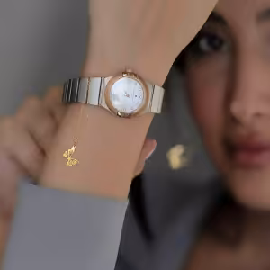 آویز ساعت طلا پروانه