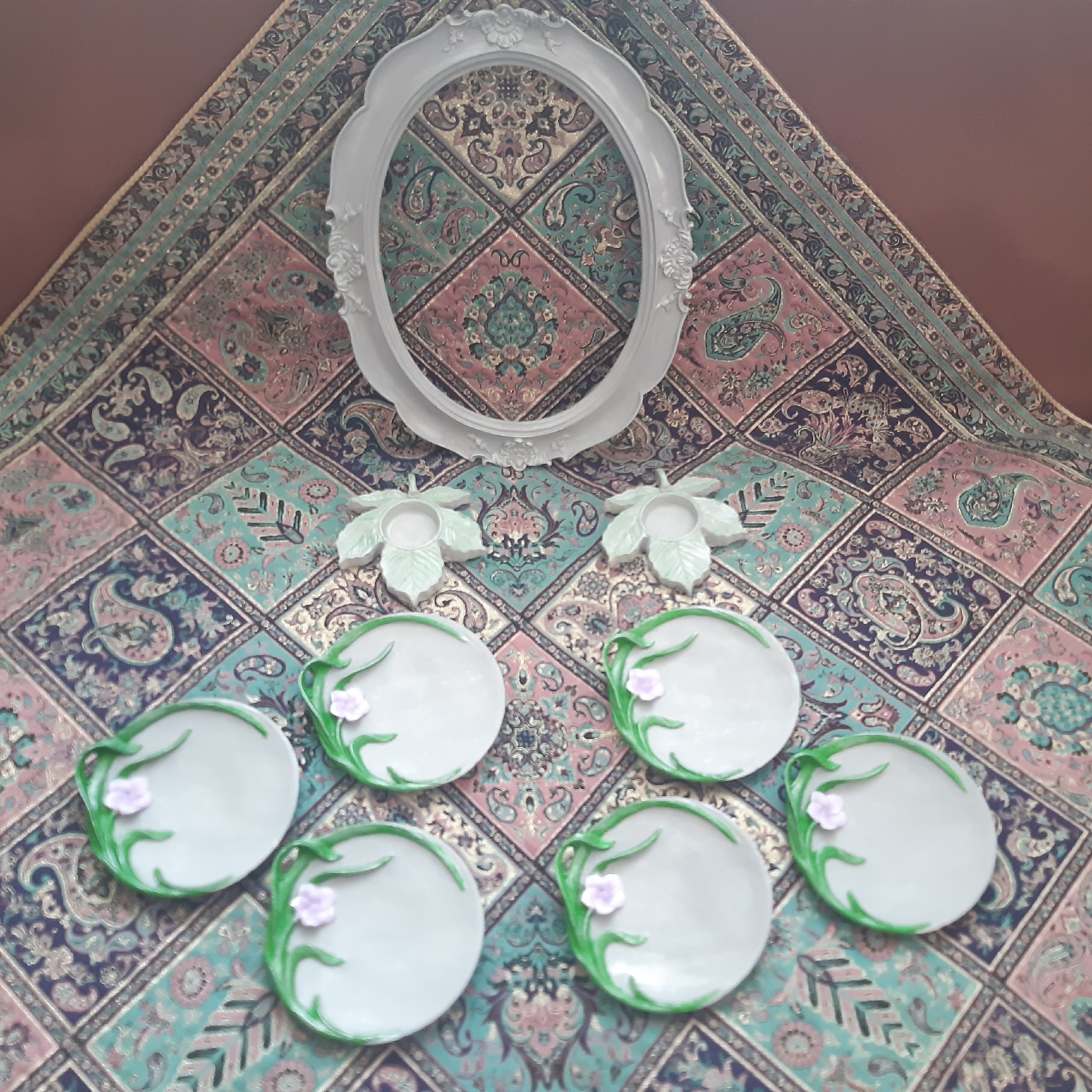 هفت سین گچی 9 پارچه با آیینه ی بزرگ رنگ شده