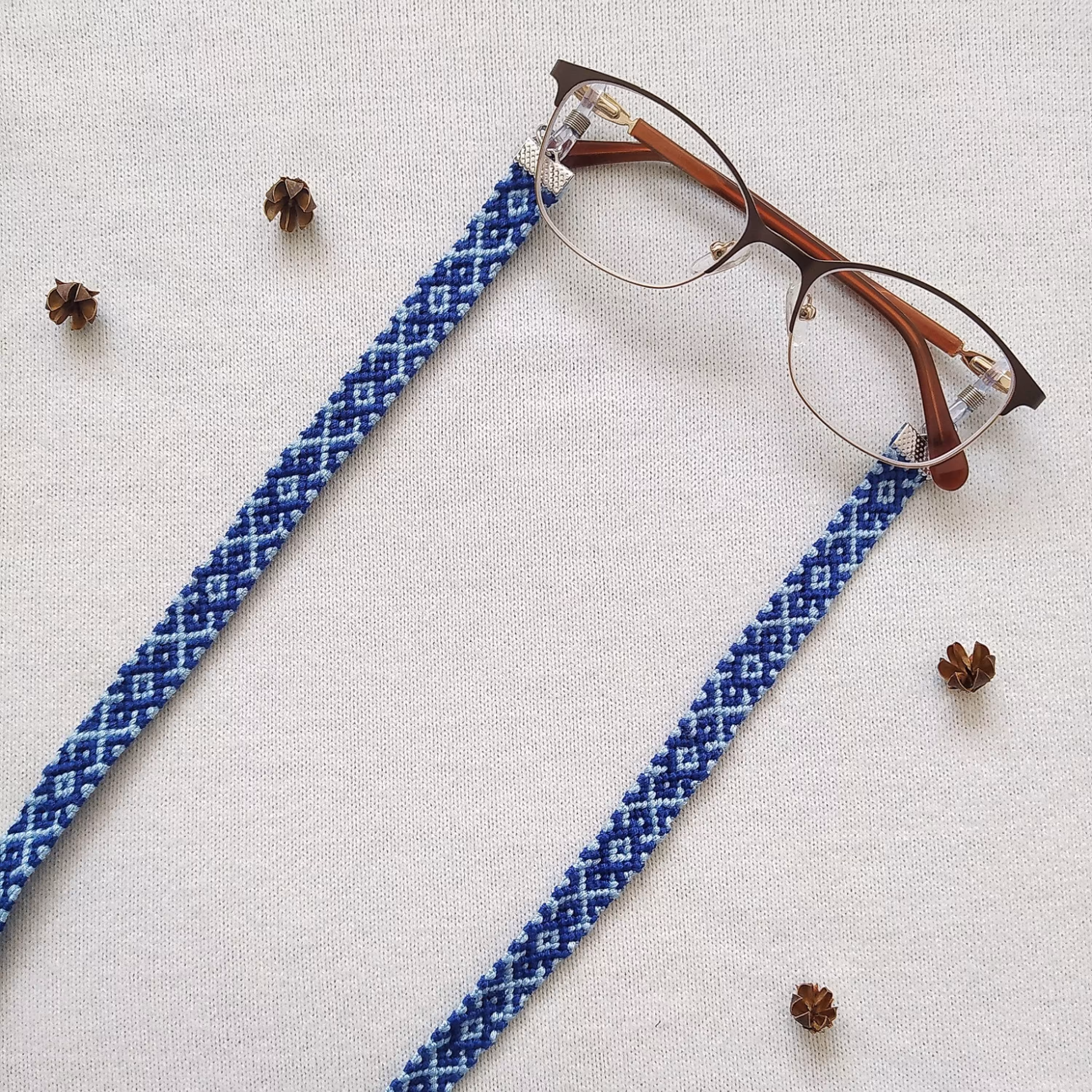 بند عینک اسپرت طرح سنتی  دستباف دو رنگ