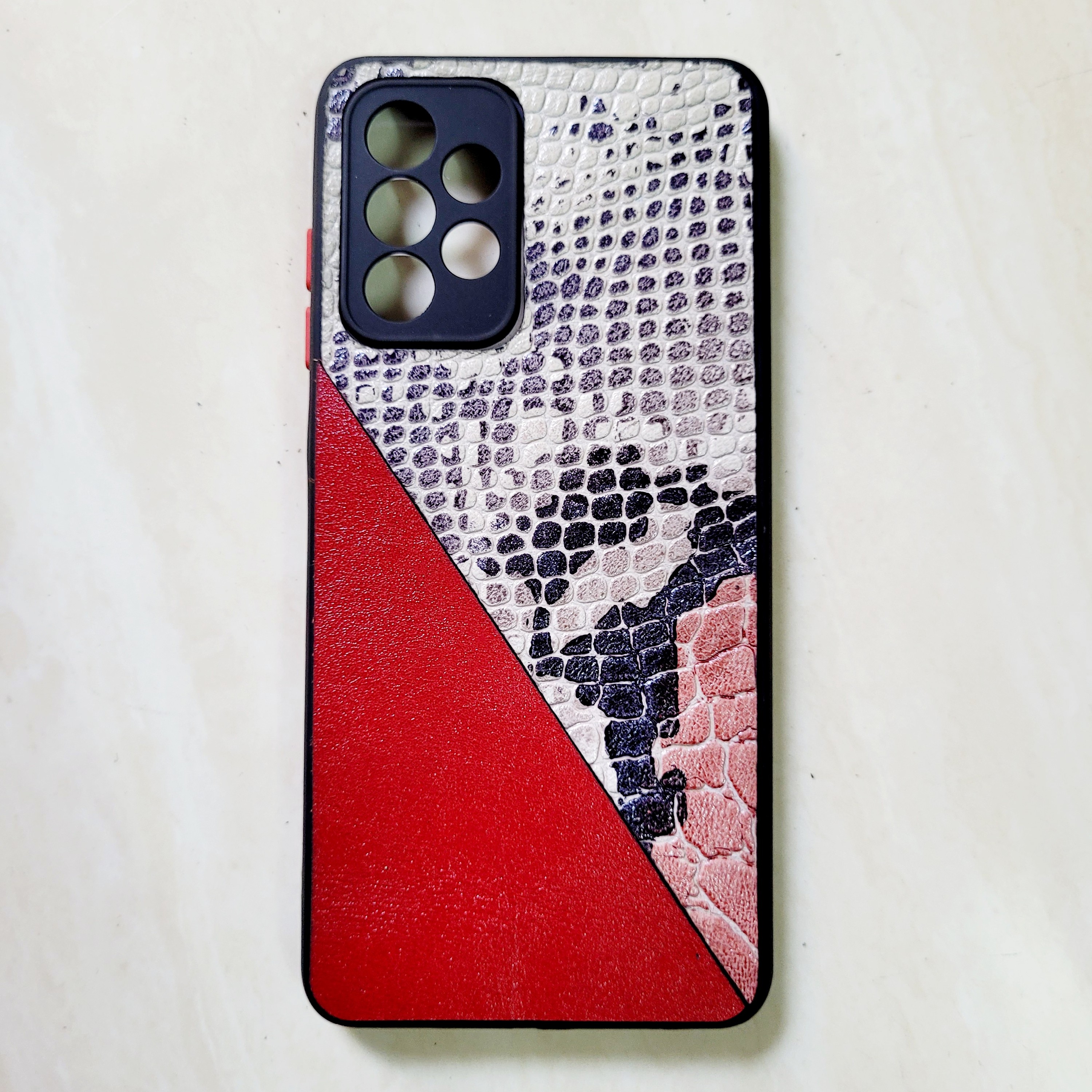 انواع قاب گوشی  با چرم طبیعی در طرح و رنگ متنوع بسیار زیبا