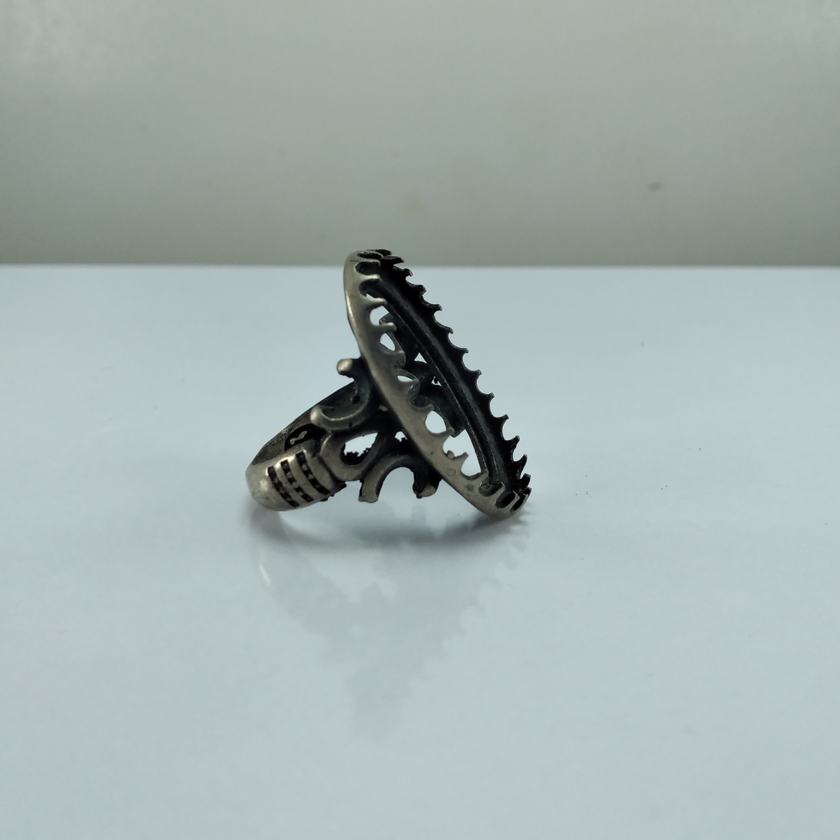 رکاب خالی انگشتر نقره عیار پایین .