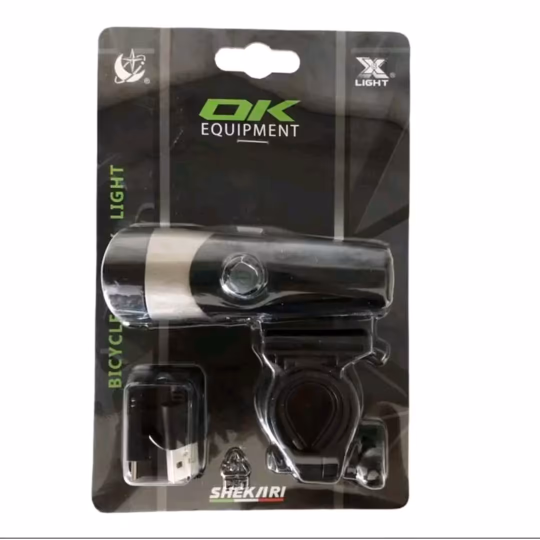چراغ  جلو دوچرخه  500 لومن شارژی پرتاب نور فوق العاده مارک اوکی مدل 222A