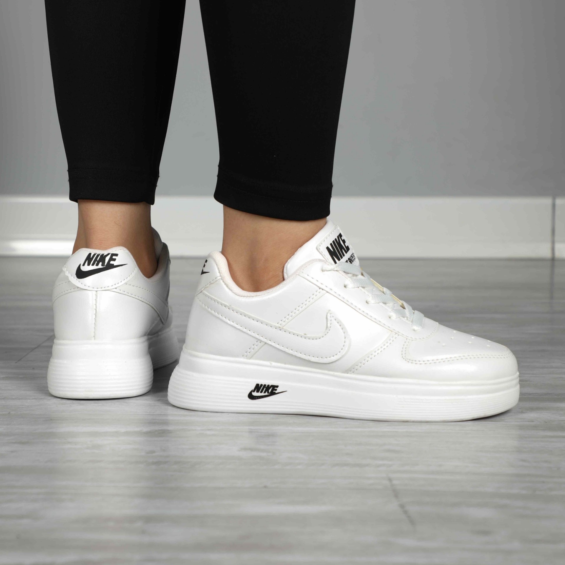 کتانی زنانه نایکی NIKE چرم سفید لاکچری اسپرت