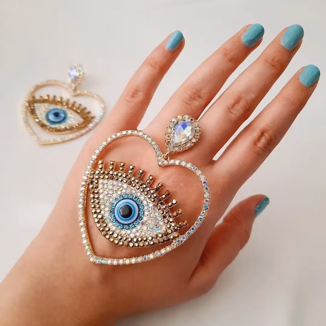 گوشواره چشم نظر