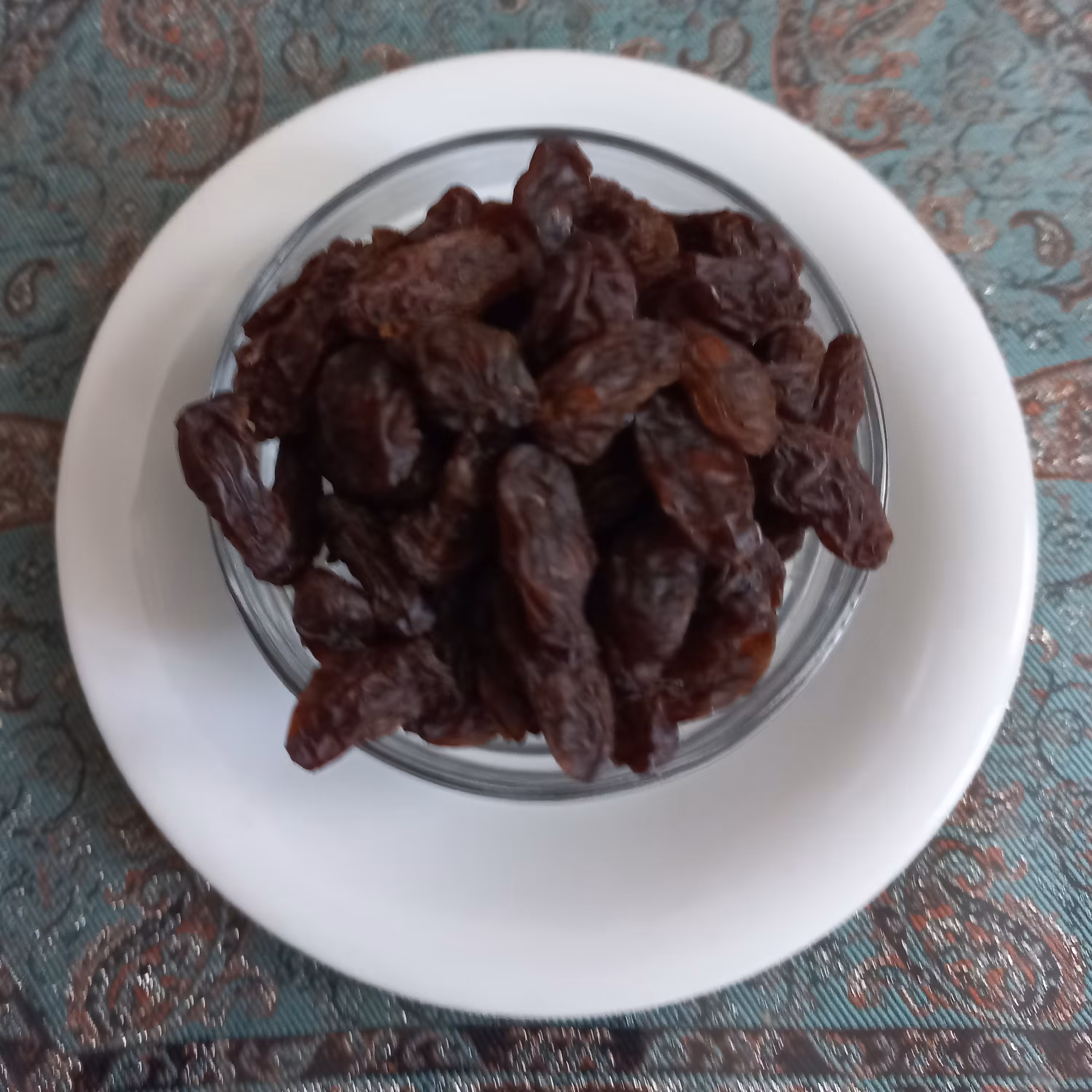 مویز گوشتی ،هسته دار و درشت محلی امسالی (یک کیلویی)