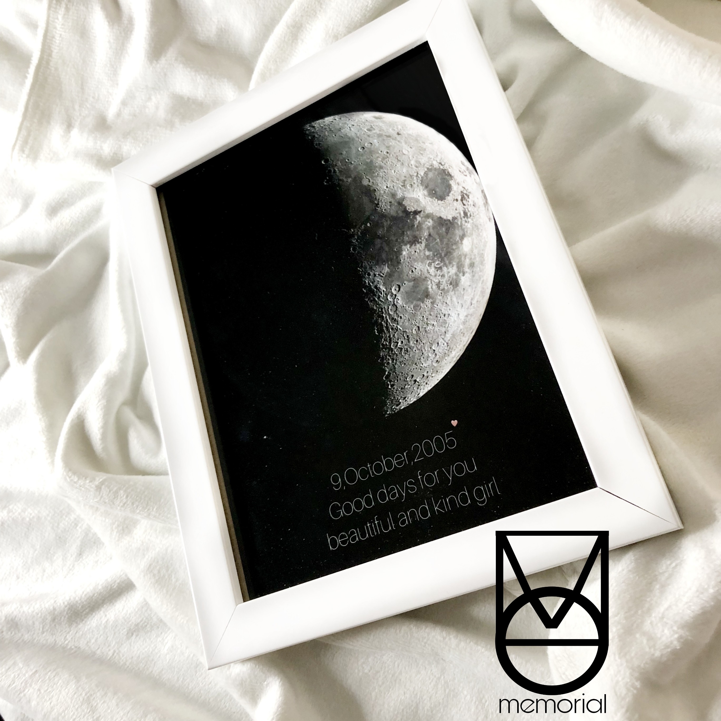 طراحی تابلو ماه روز خاص  به همراه بارکد و کیوارکد