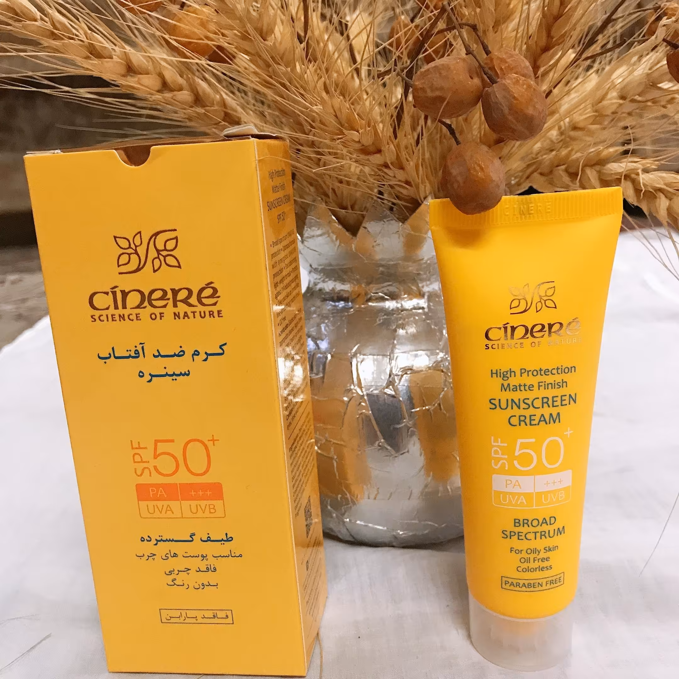 کرم ضد آفتاب +SPF 50 بدون رنگ

مناسب پوست های چرب و جوش دار