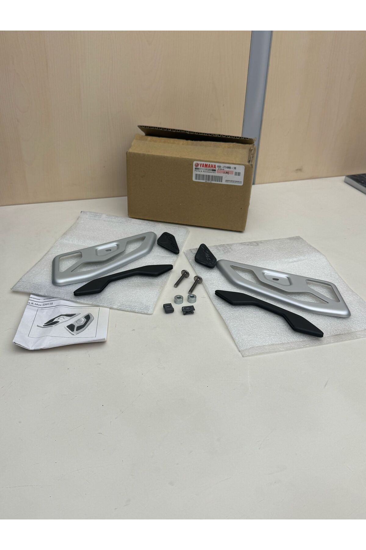 کیت پایه استراحت پا موتورسیکلت مجموعه پانل XMAX 250 STEP SET 2014 2017 مدل سال Yamaha