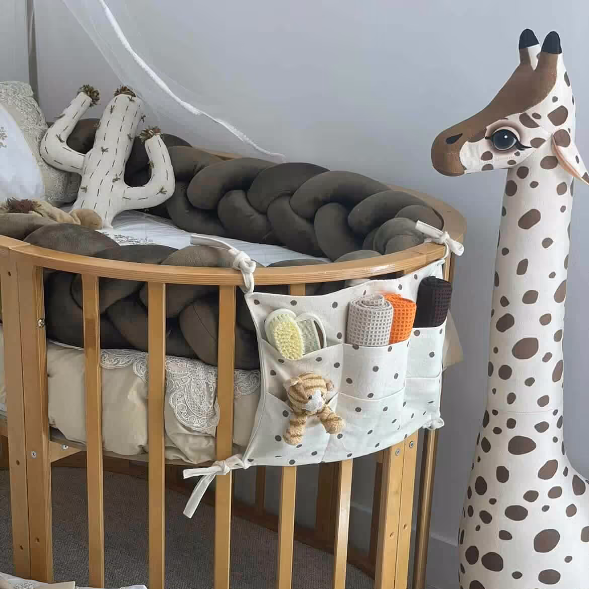 ارگانایزر خالخالی شش جیب  با سایز 30 در 40 و قابلیت نصب روی تخت