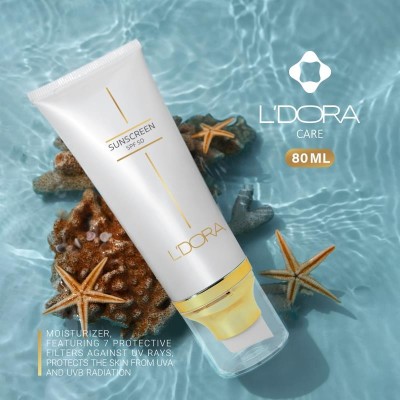 کرم ضد آفتاب SPF50 بی رنگ مناسب انواع پوست لدورا کر 80 میلی لیتر