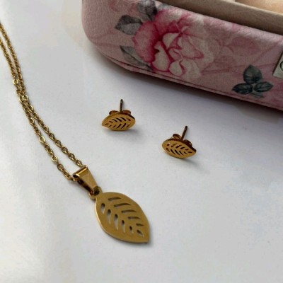 نیمست طرح برگ جنس استیل رنگ ثابت.