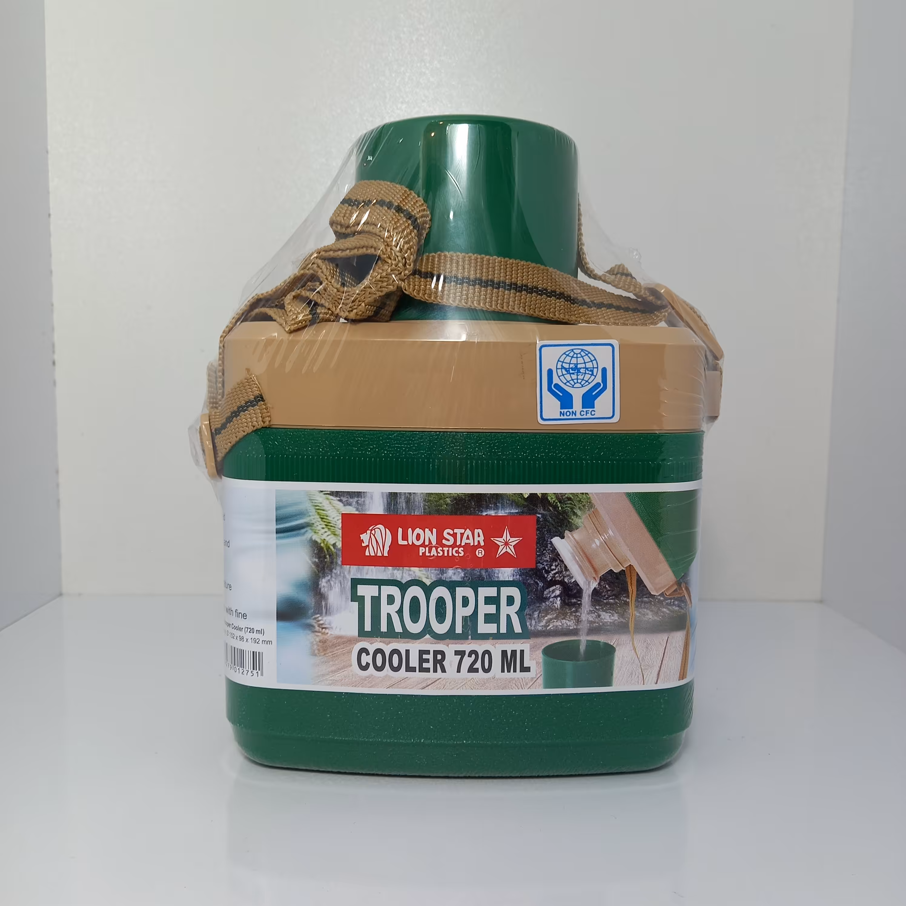 قمقمه باشگاهی ساخت اندونزی  750 میل بند دار ، قمقمه کوه نوردی ، قمقمه دو جداره ، قمقمه مدرسه،کلمن مسافرتی ویژه، پسکرایه