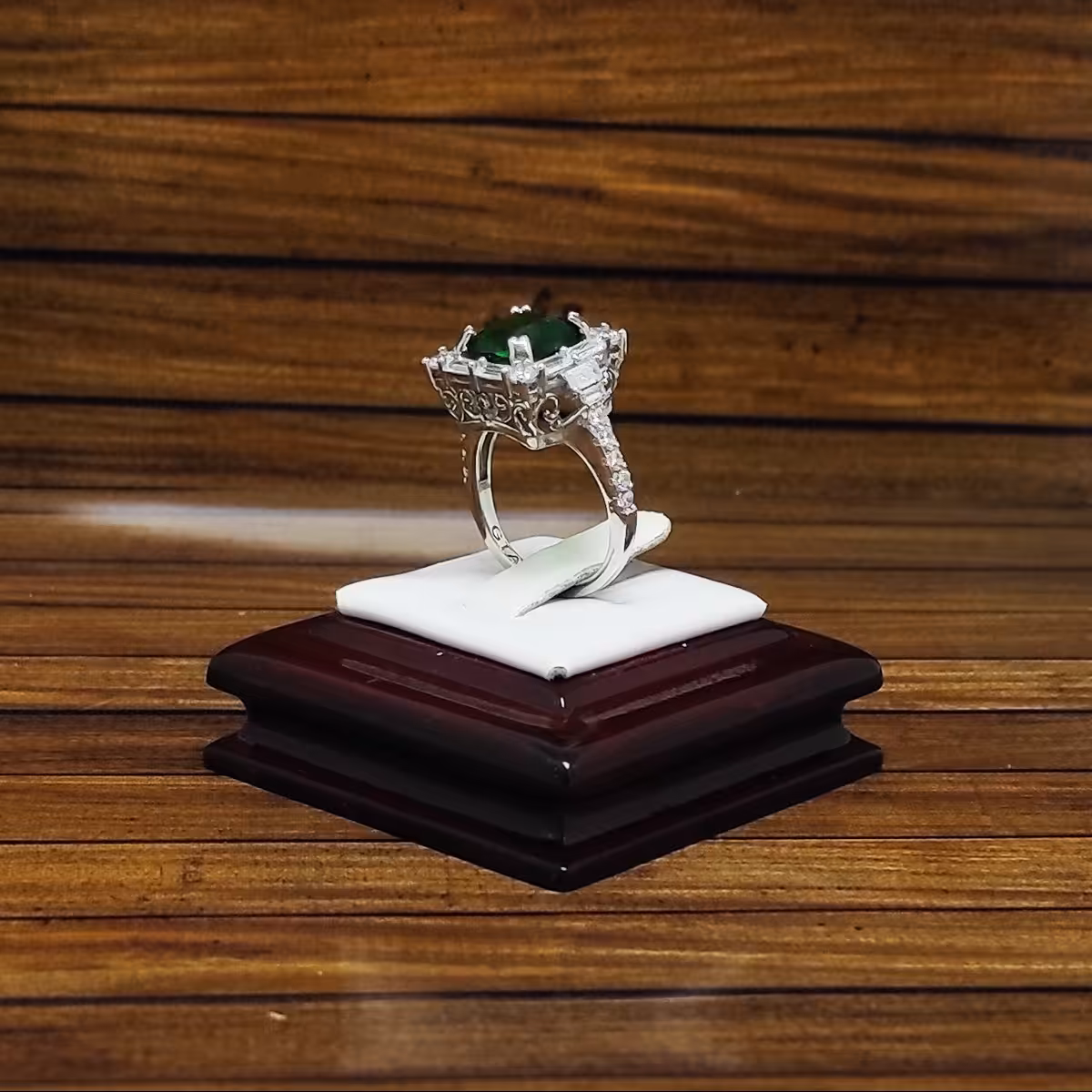 انگشتر نقره زنانه سلین کالا مدل زمرد طبیعی کد Mps-12663575    