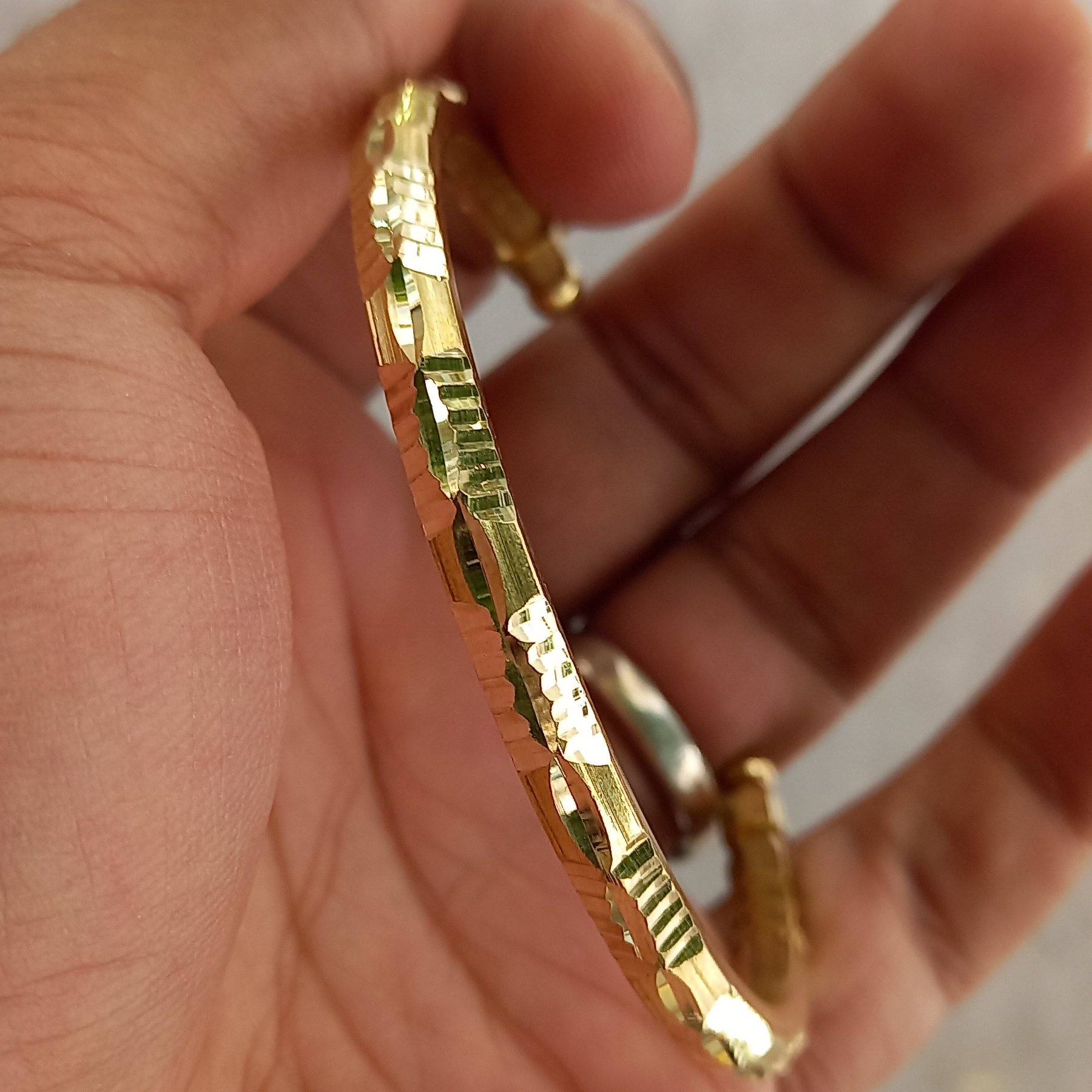 خلخال دستبند برنجی 6پر طلایی تراش