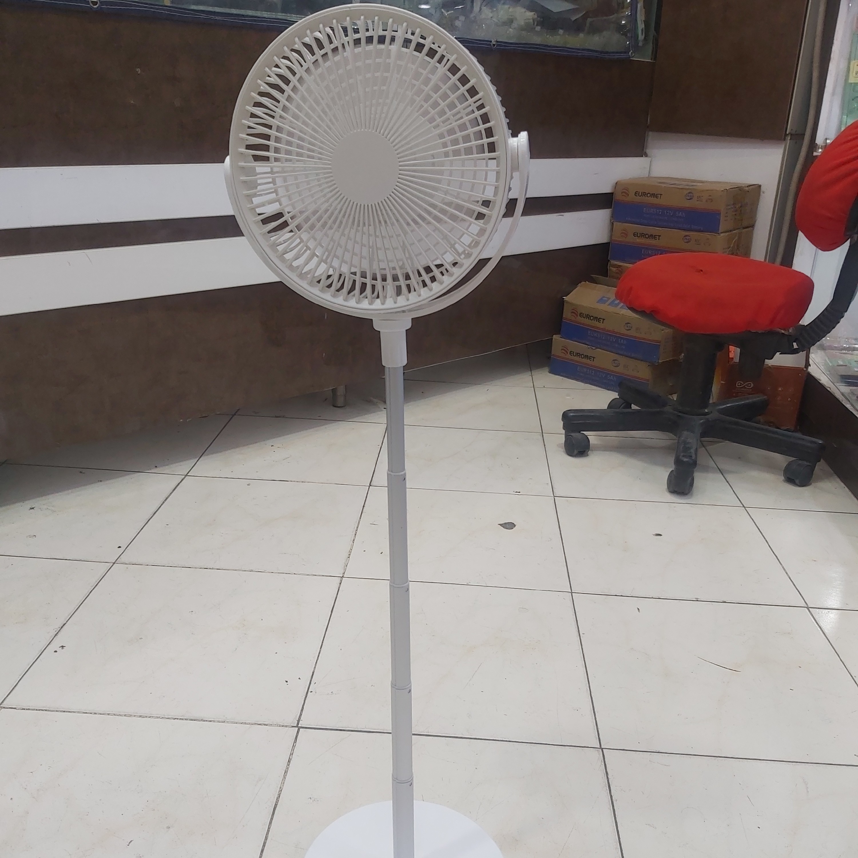 پنکه شارژی ایستاده