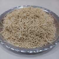رشته پلویی تازه باآردگندم وزن1000گرم 