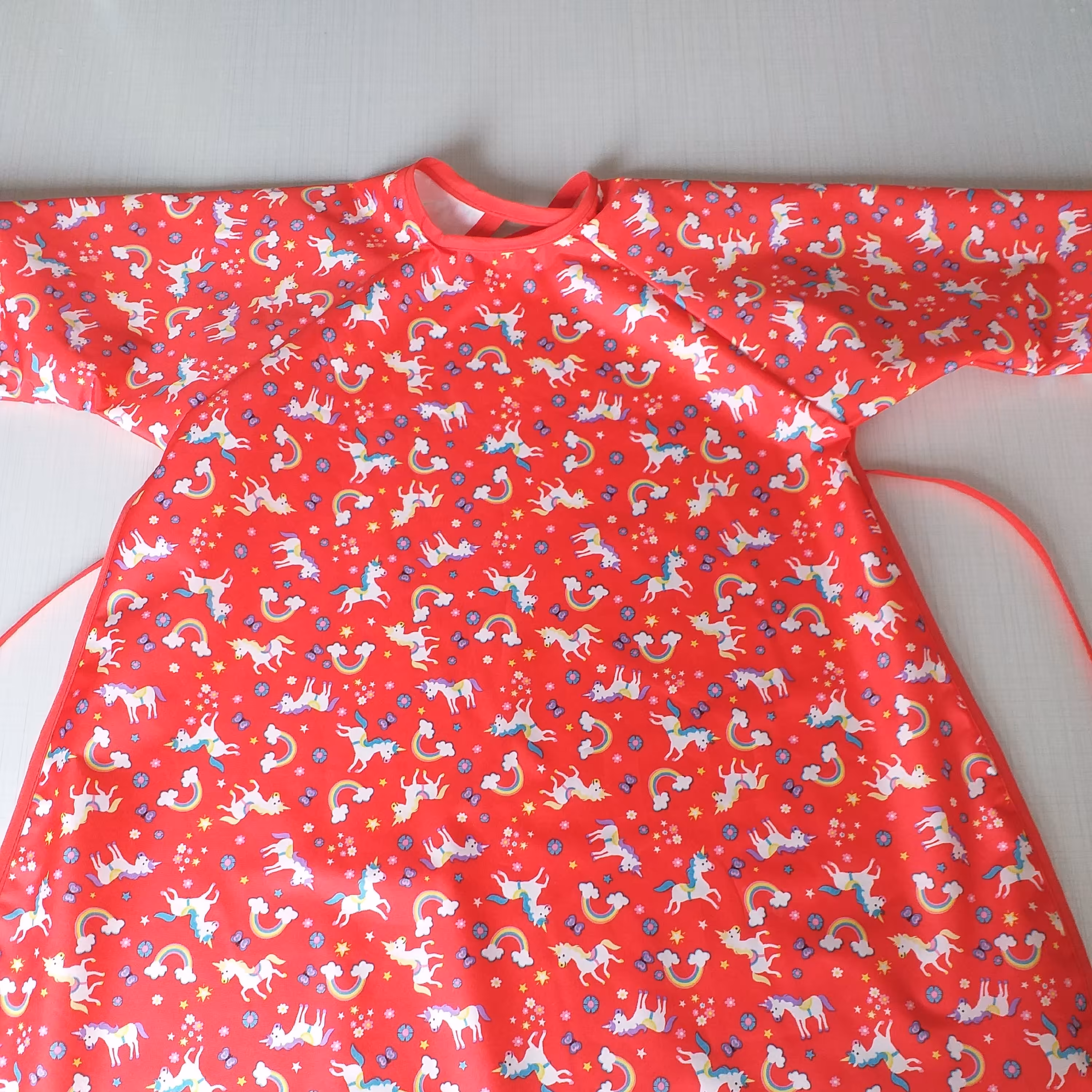 پیشبند کودک  آستیندار ضدآب 