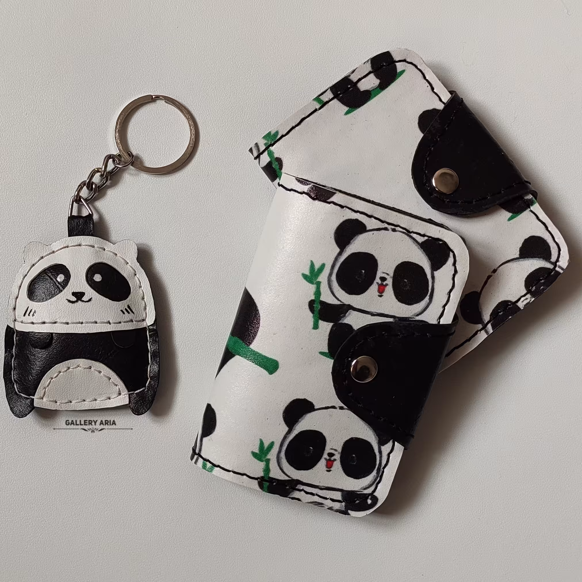 جاکارتی چرم