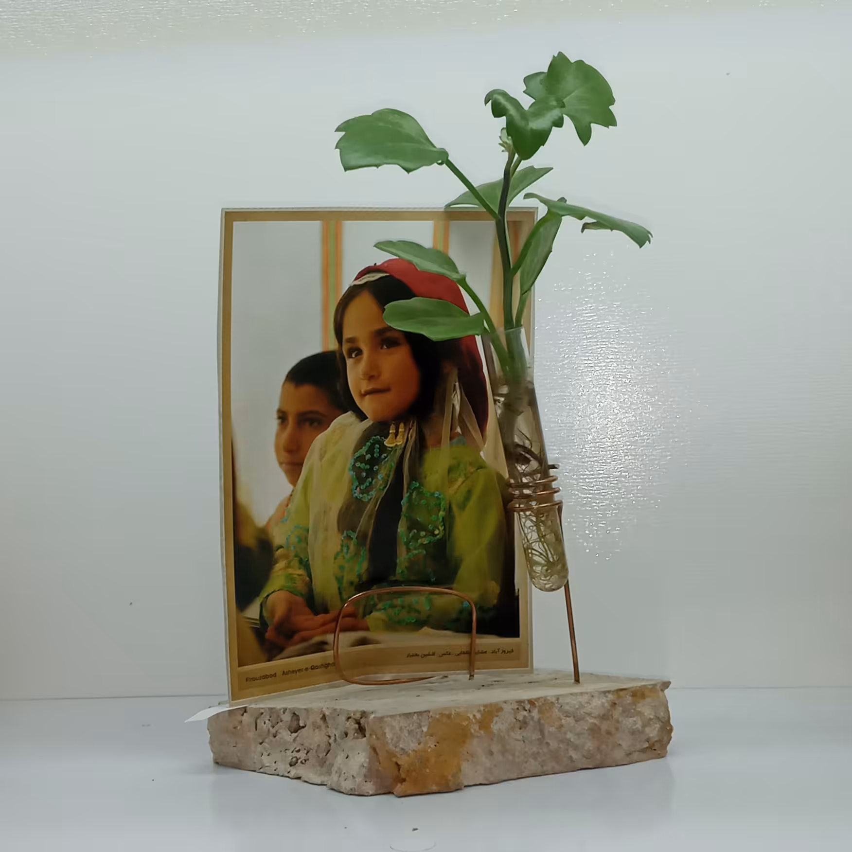 هولدر نگهداری عکس سنگی