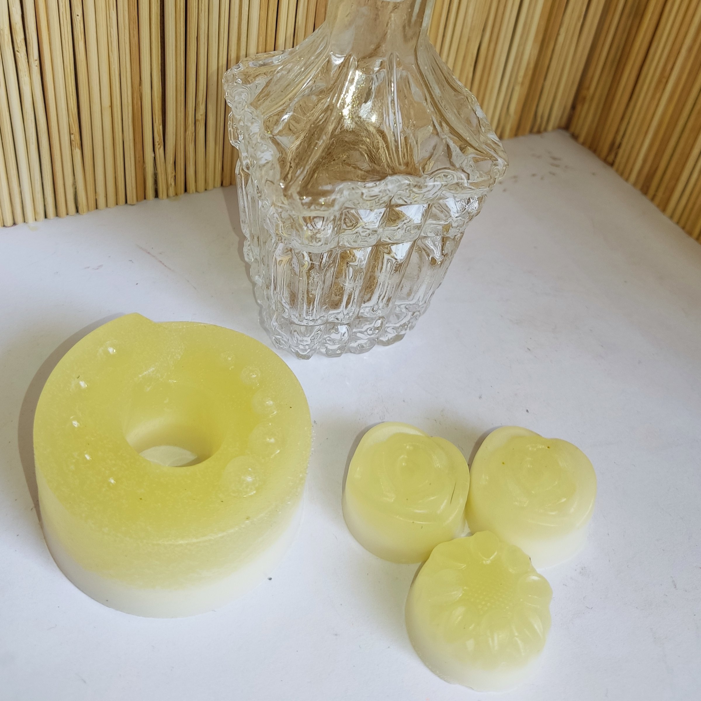 صابون عسل ( گلیسیرینه گیاهی دستساز 60 گرمی)