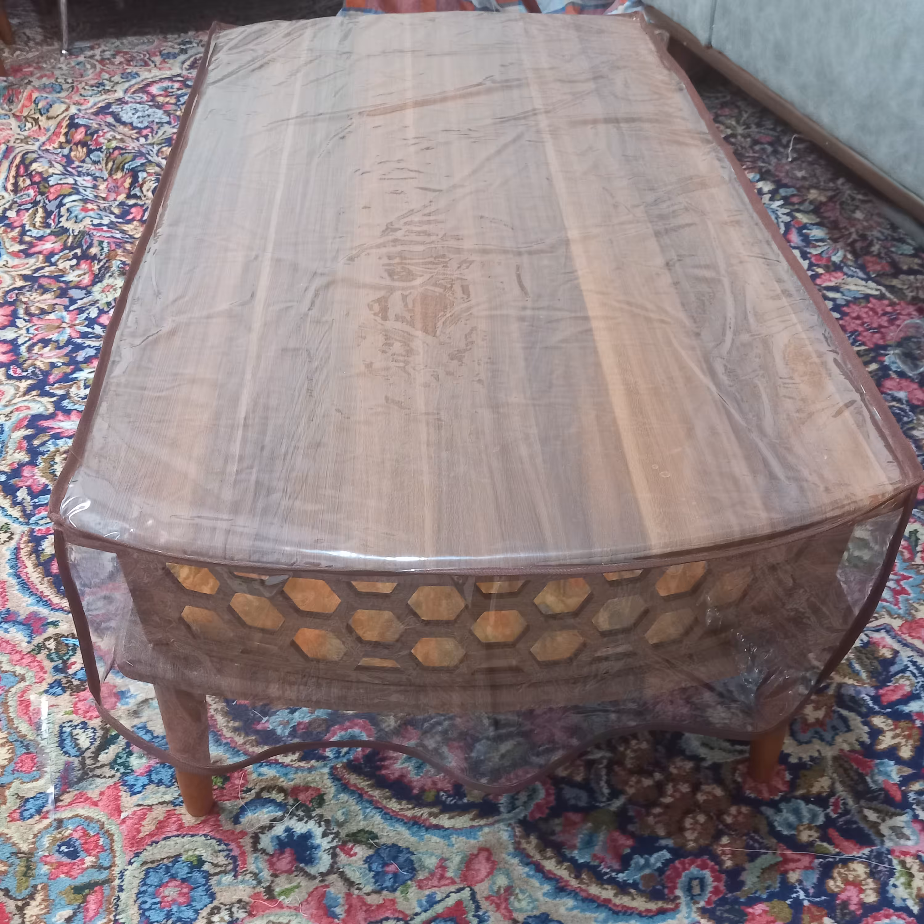 کاور شفاف رو میزی جنس پلاستیک ضخیم