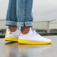 کفش کتانی آدیداس فارل ویلیامز سفید زرد Adidas Pharrell Williams