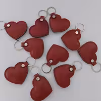 جاکلیدی چرم قلبی