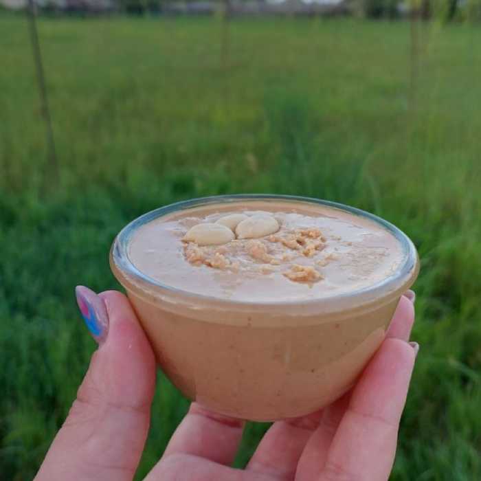 کره بادام زمینی ممتاز آستانه اشرفیه بسته 400 گرمی 