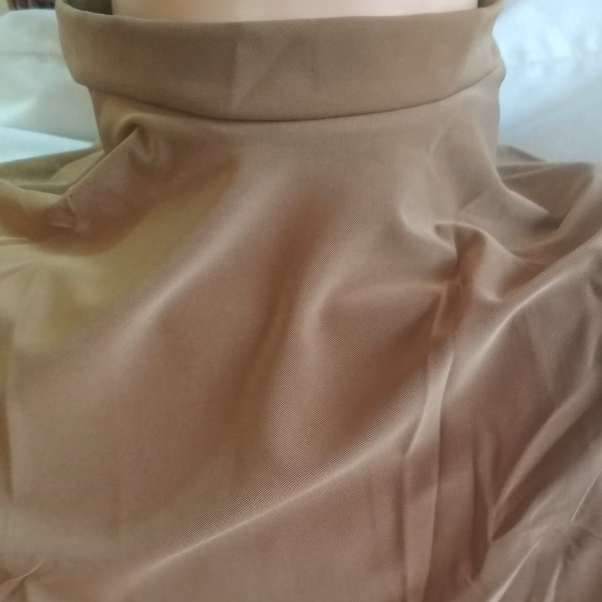 حجاب یقه ریون ساده کرمی