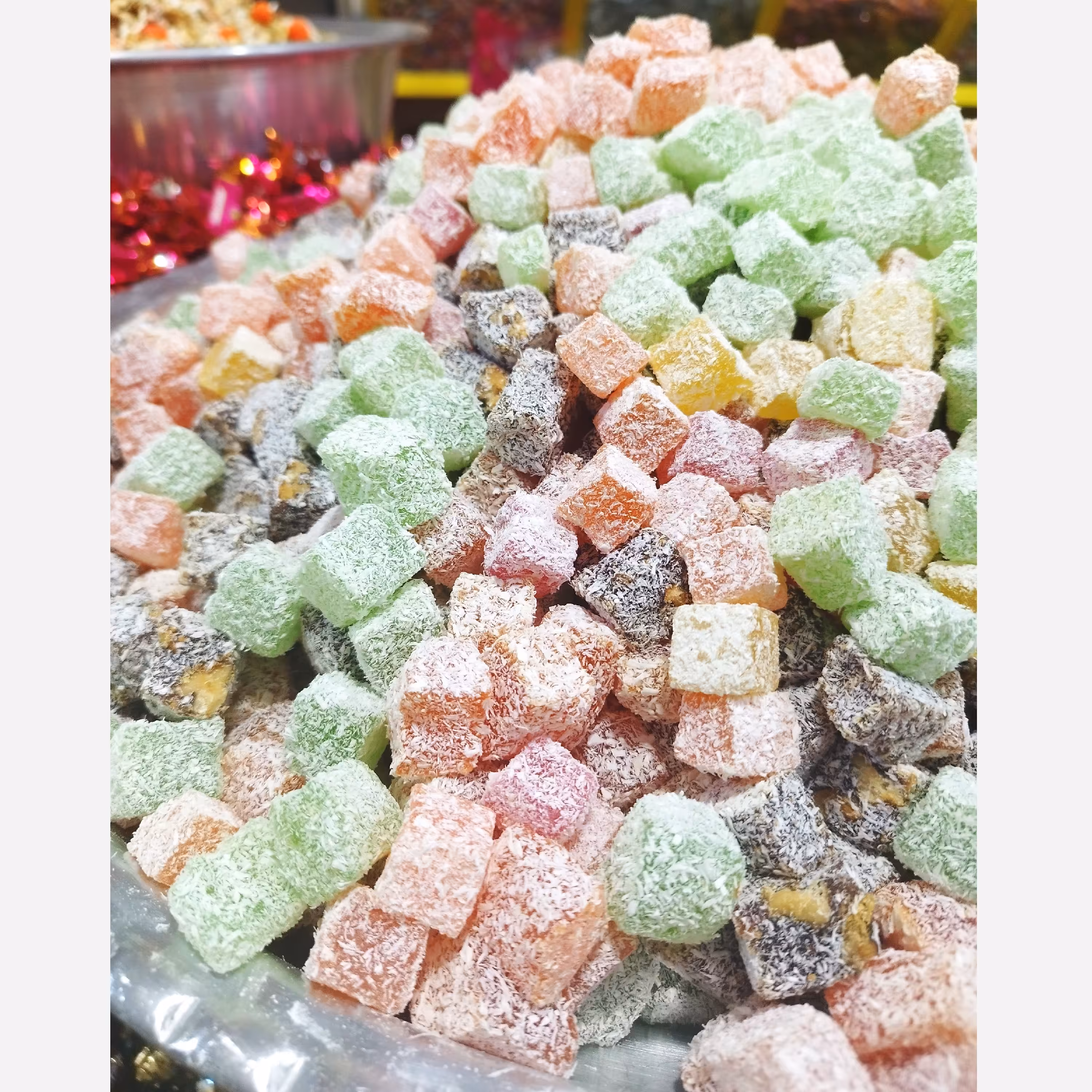 لوکوم میوه ای و گردویی میکس درجه یک نرم و تازه (یک کیلو) حبه باسلق باسلوق راحت الحلقوم نرمک