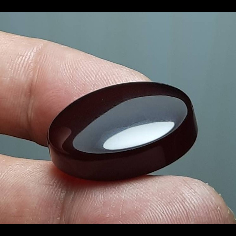 نگین عقیق رنگ گیلاسی غولپیکر  بدون مشابه معدنی خراسان