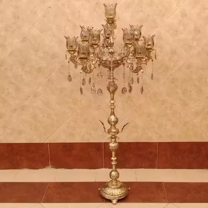 آباژور ایستاده برنز کنار سالنی مدل آرامیس پایه گرد 5 شاخه 11 شعله (لوستر برنجی)