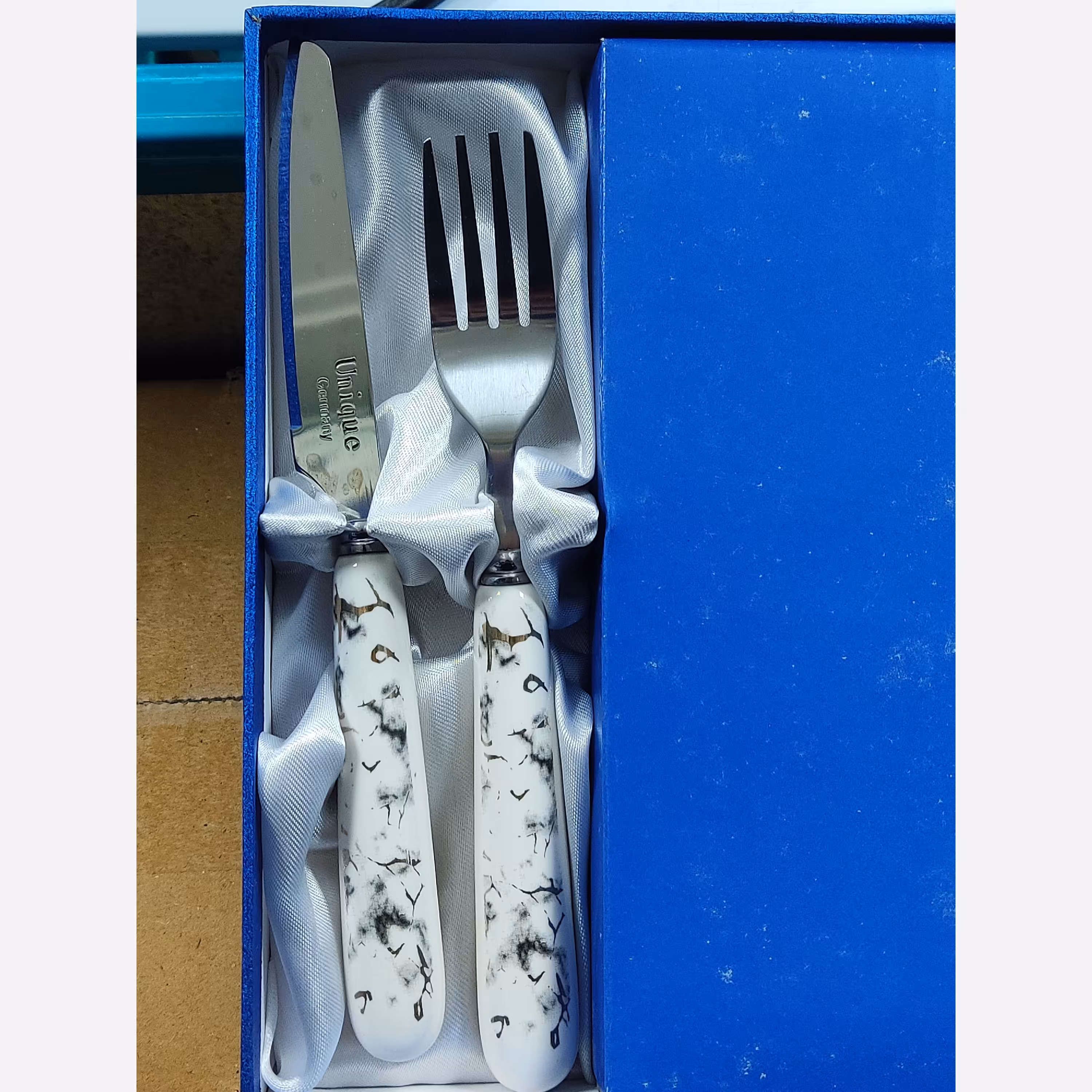 کارد و چنگال یونیک