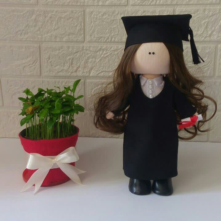 عروسک فارغ التحصیلی دختر  30 سانتی متری