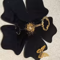 زیورآلات و ظروف  رزینی