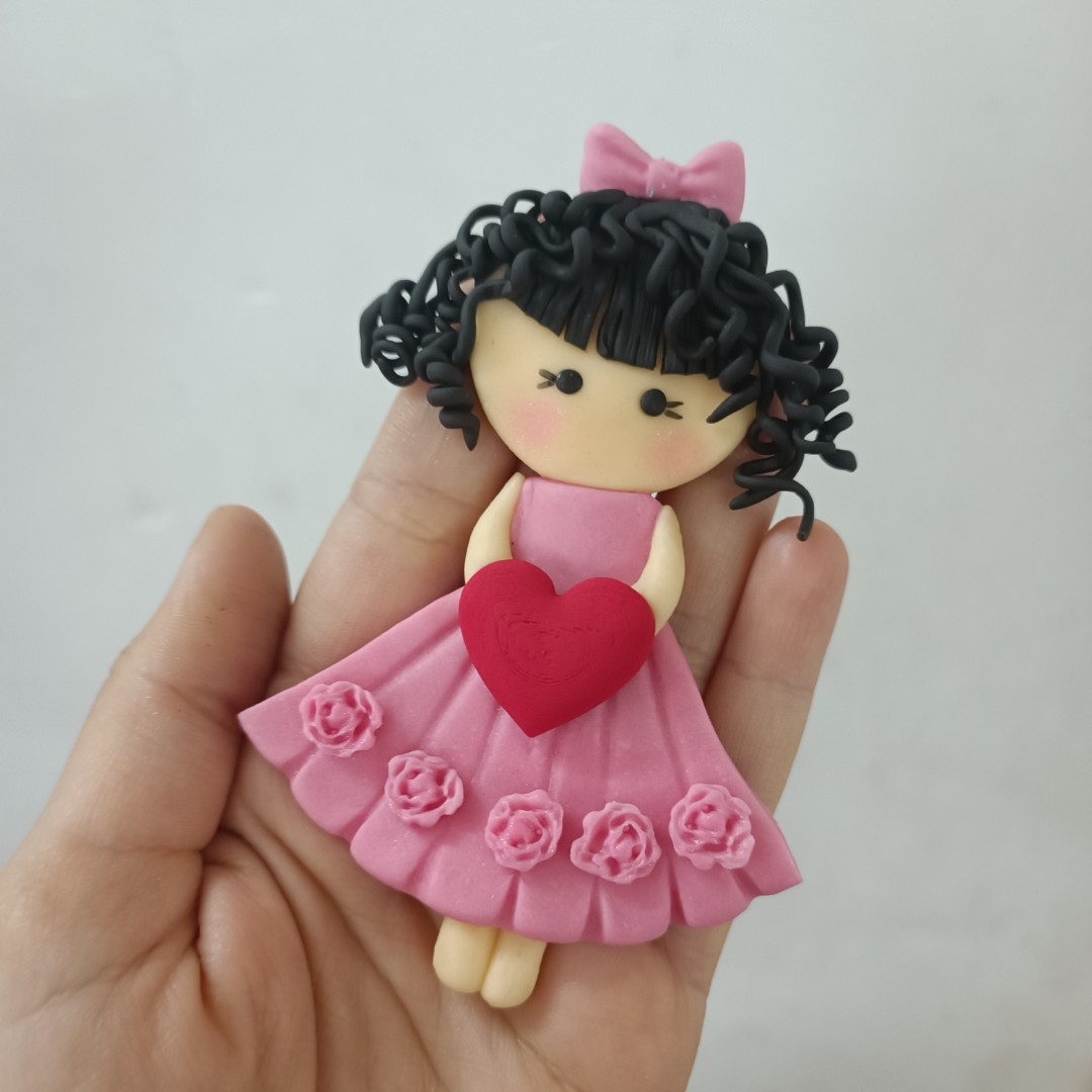 تاپر فوندانتی دختر ویژه تزئین کیک و دسر  و کاپ کیک .ارتفاع 10سانت 