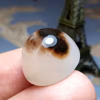  نگین درشت فوق العاده زیبای سنگ صد درصد طبیعی عقیق بسیار خاص اصل خراسانی
کد 26432
