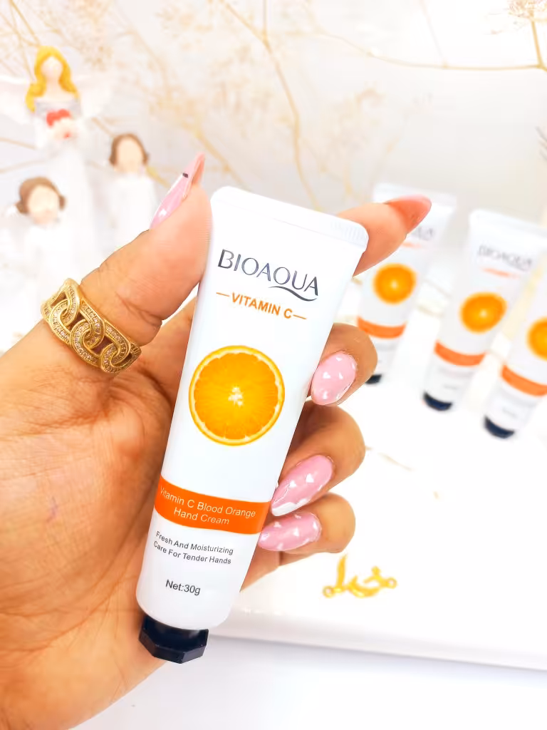 کرم دست تیوپی ویتامین سی 30 گرم بیوآکوا BIOAQUA کد BQY1801