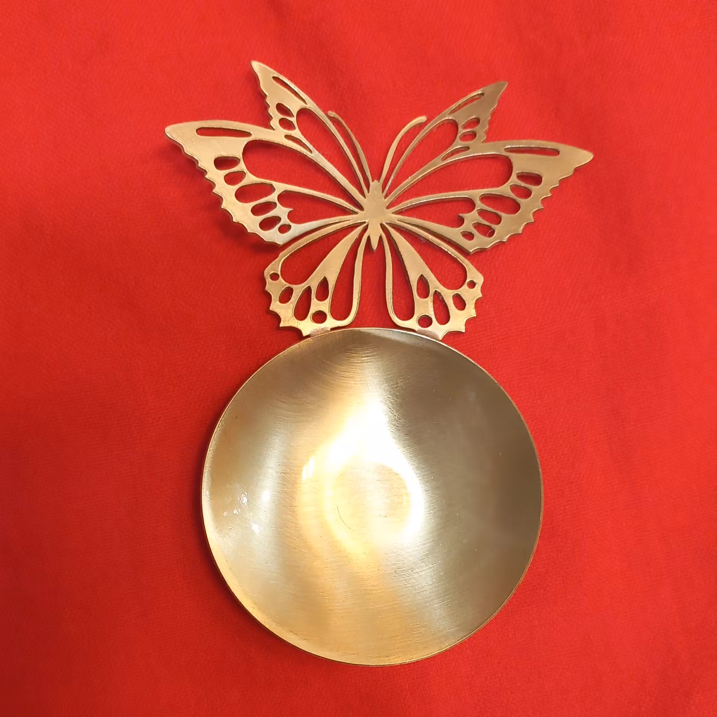 قاشق آجیل برنجی طرح پروانه بزرگ