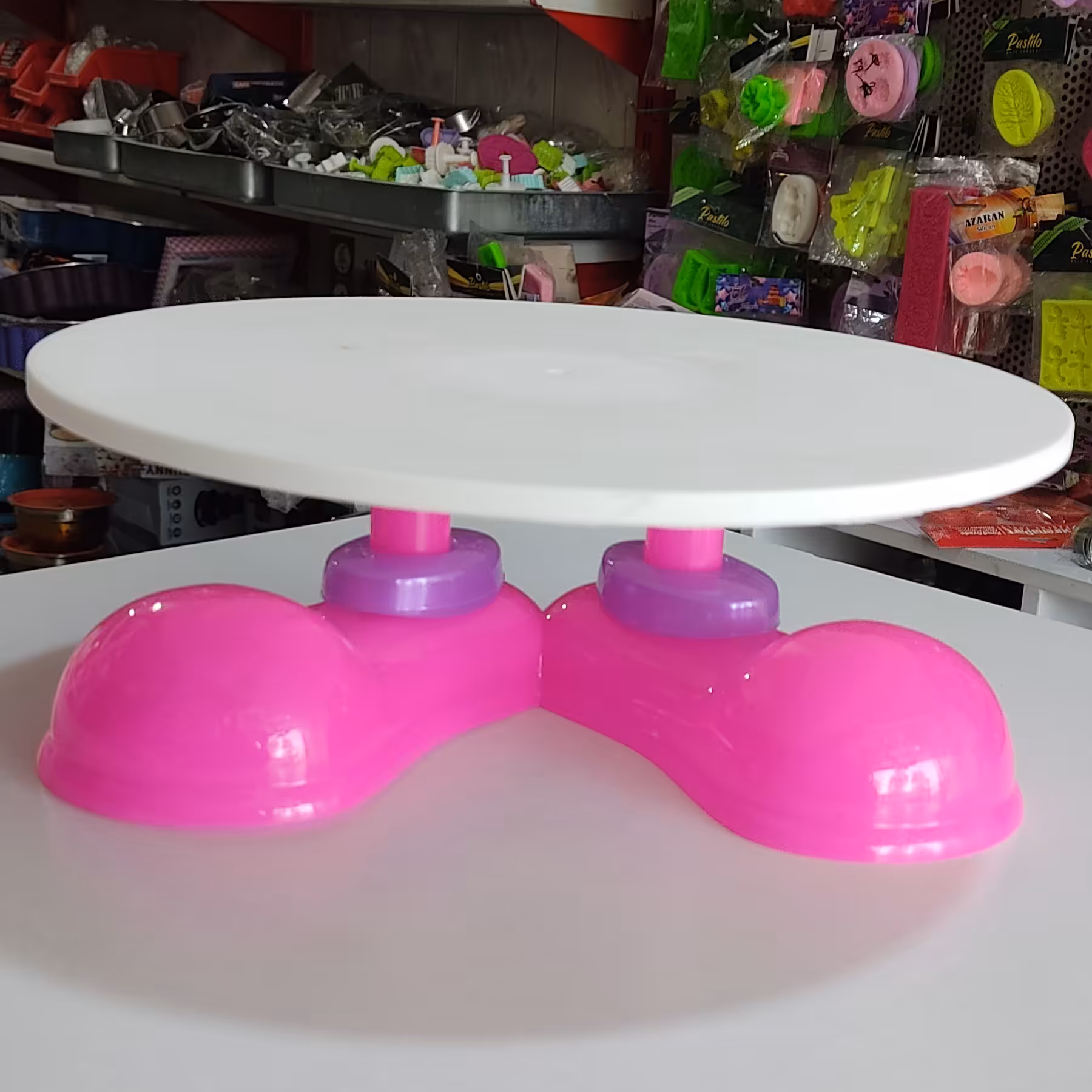 استند کیک  پادار   فانتزی جهت پذیرایی در تولد و مهمانی کوچولو های دلبندتون